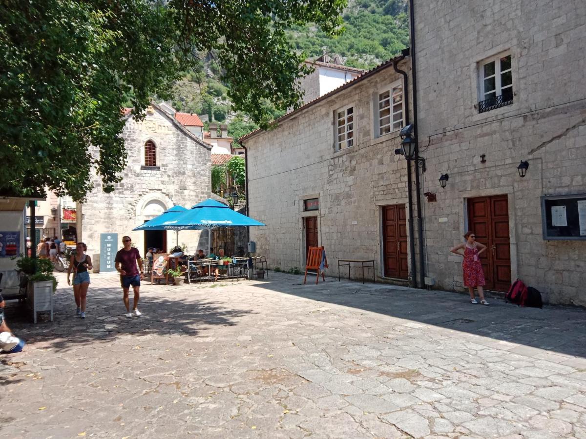 Centar Starog Grada Apartment Kotor Luaran gambar